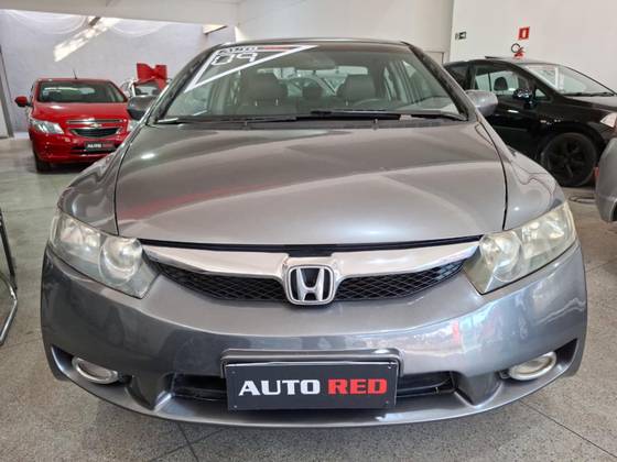 HONDA CIVIC 1.8 LXS 16V FLEX 4P AUTOMÁTICO HONDA CIVIC 1.8 LXS 16V FLEX 4P AUTOMÁTICO